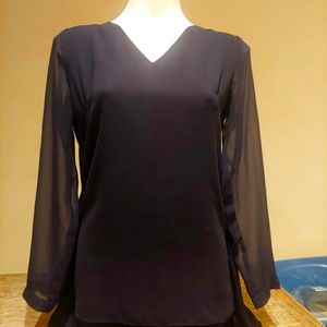 Dynamite Ladies Long Sleeved Blouse